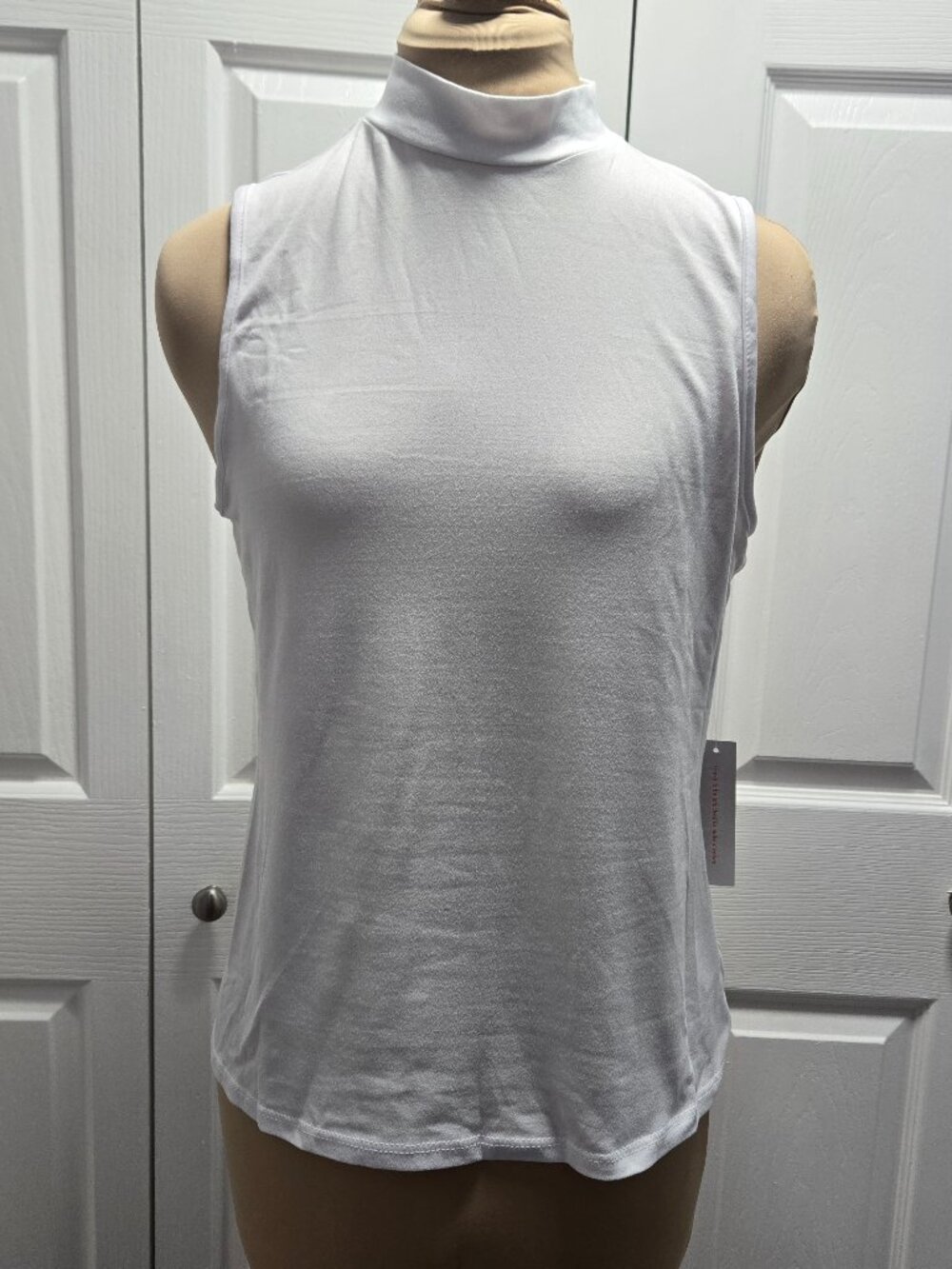 NWT Modcloth Start with the Basics Mock Neck Top Medium White
